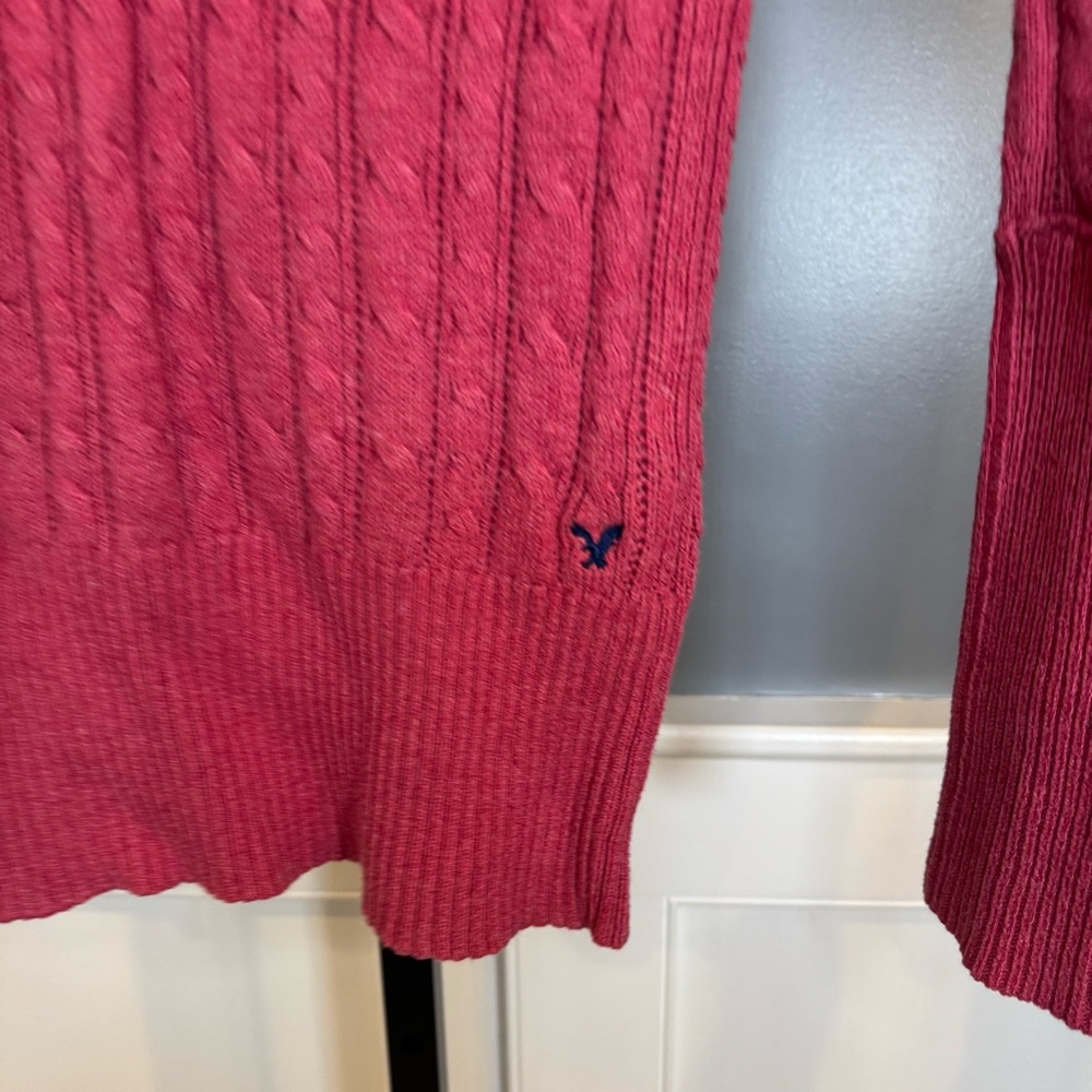 American Eagle Pink Cable Knit V Neck‎ Sweater M Fitted Y2K - Picture 2 of 9